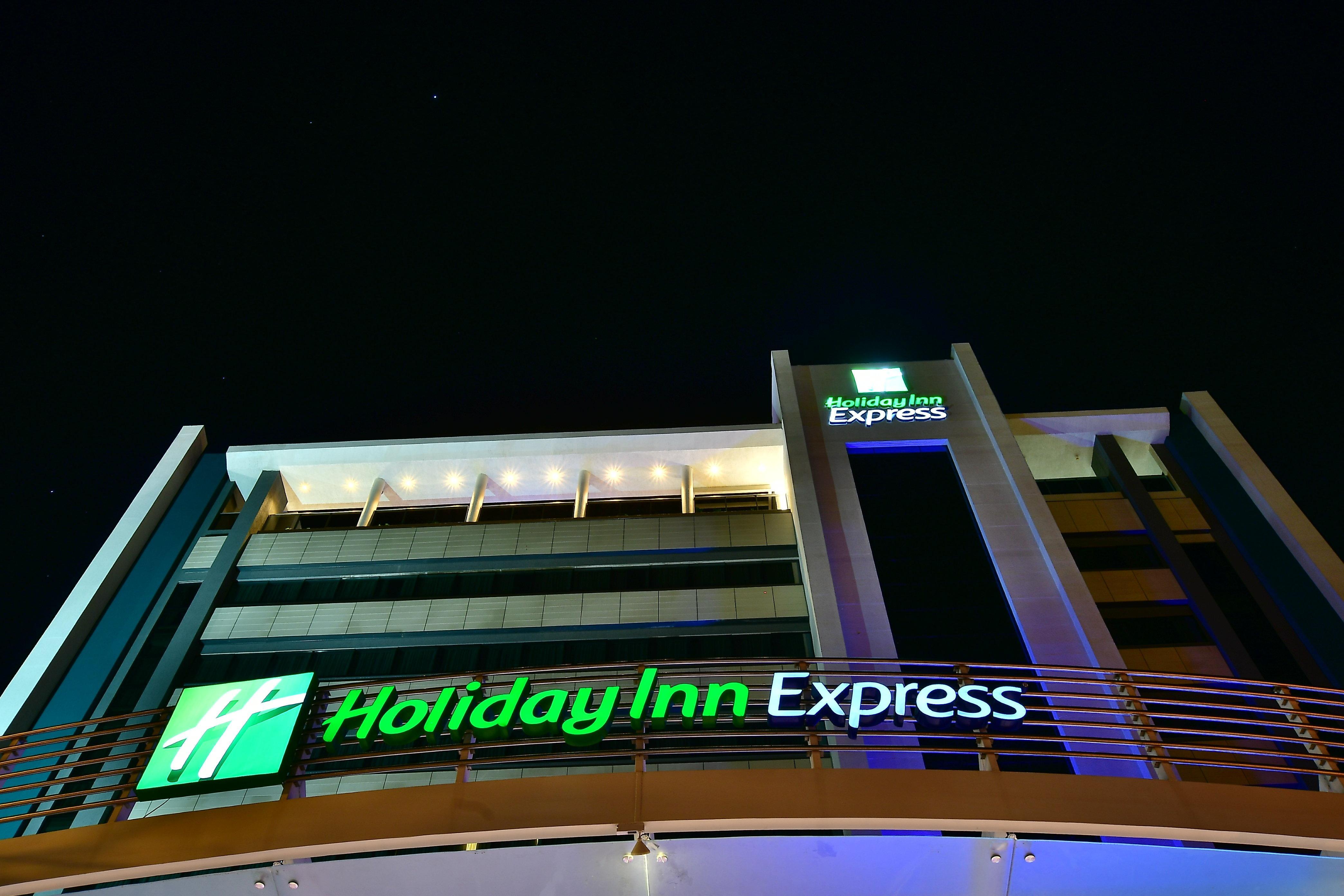 Holiday Inn Express Asuncion Aviadores By Ihg Ngoại thất bức ảnh