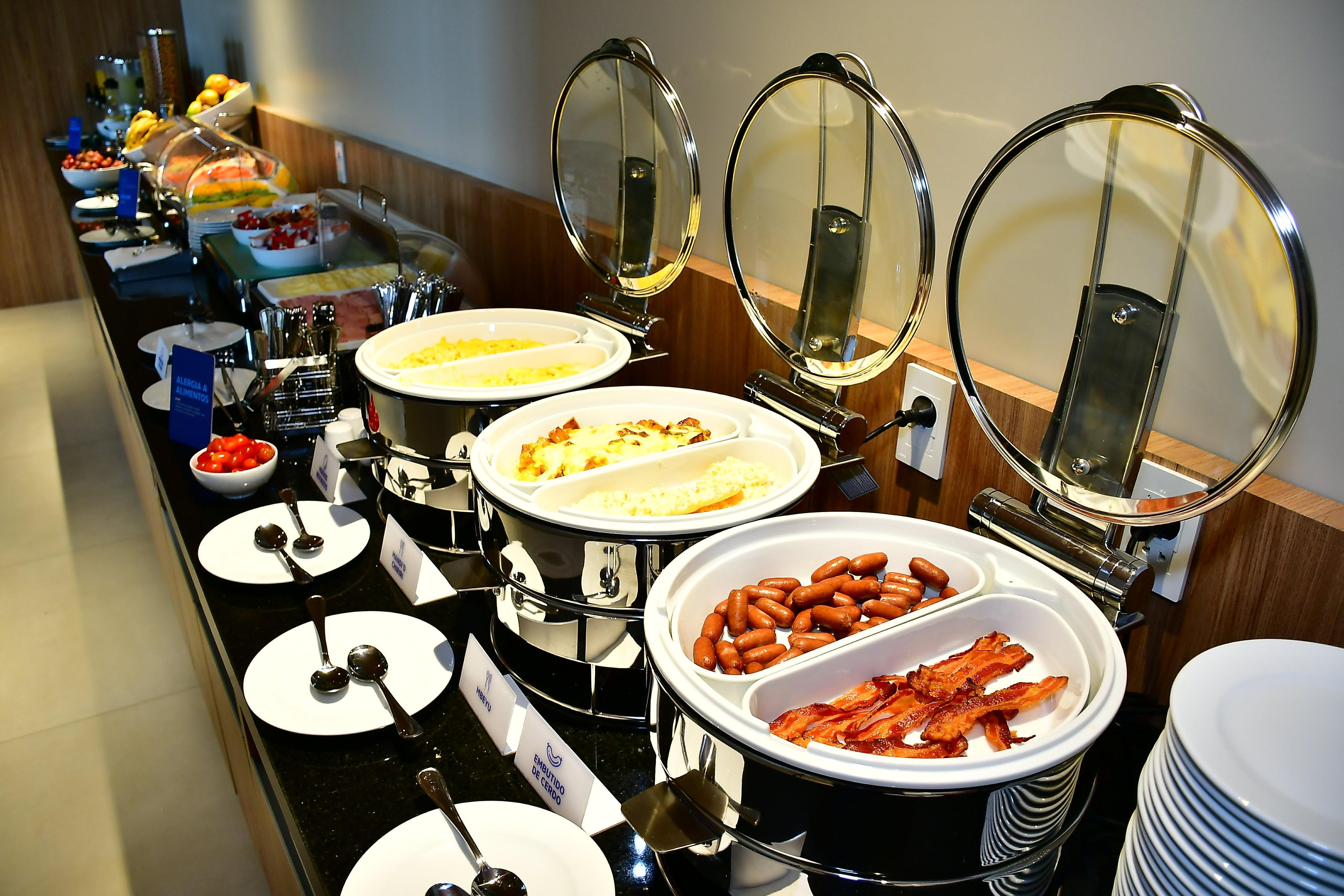 Holiday Inn Express Asuncion Aviadores By Ihg Ngoại thất bức ảnh